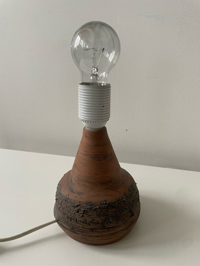 VINTAGE LAMPA LAMPFOT KERAMIK + SKÄRM • RETRO • ANITA UTI RÅDA 70-tal