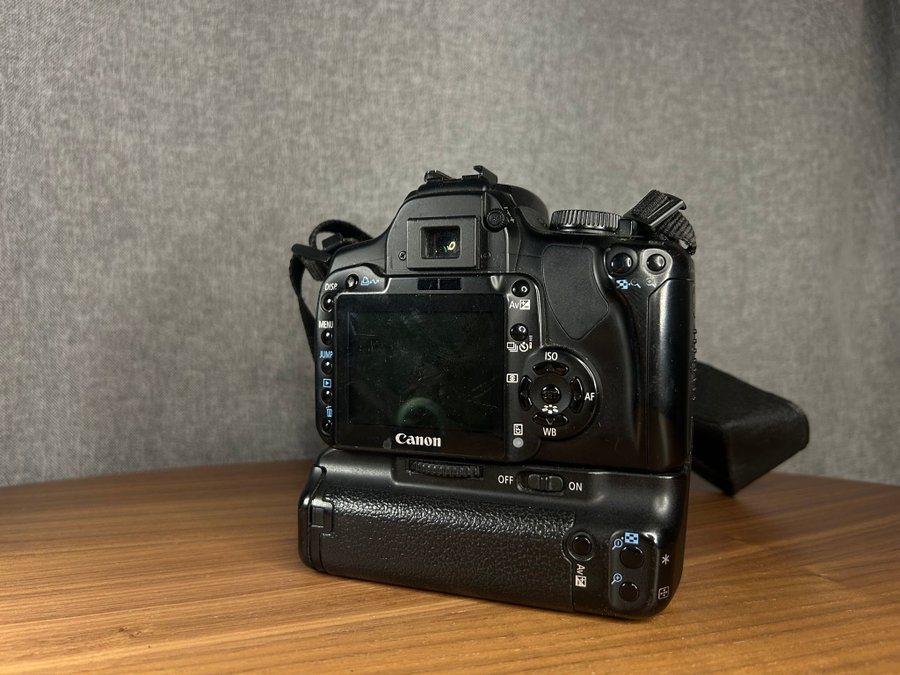 Canon EOS 400D med 18-55 och BG-E3 battery grip