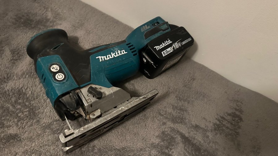 Makita 18V Sticksåg med batteri