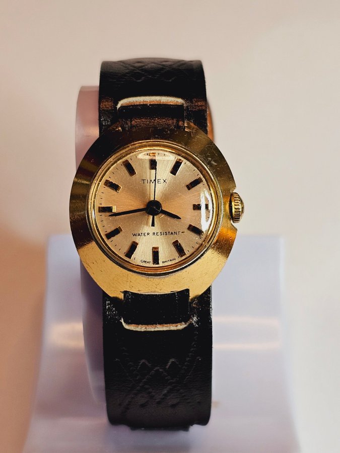 Timex Damklocka i guldpläterad metall med läderband 1970-TAL