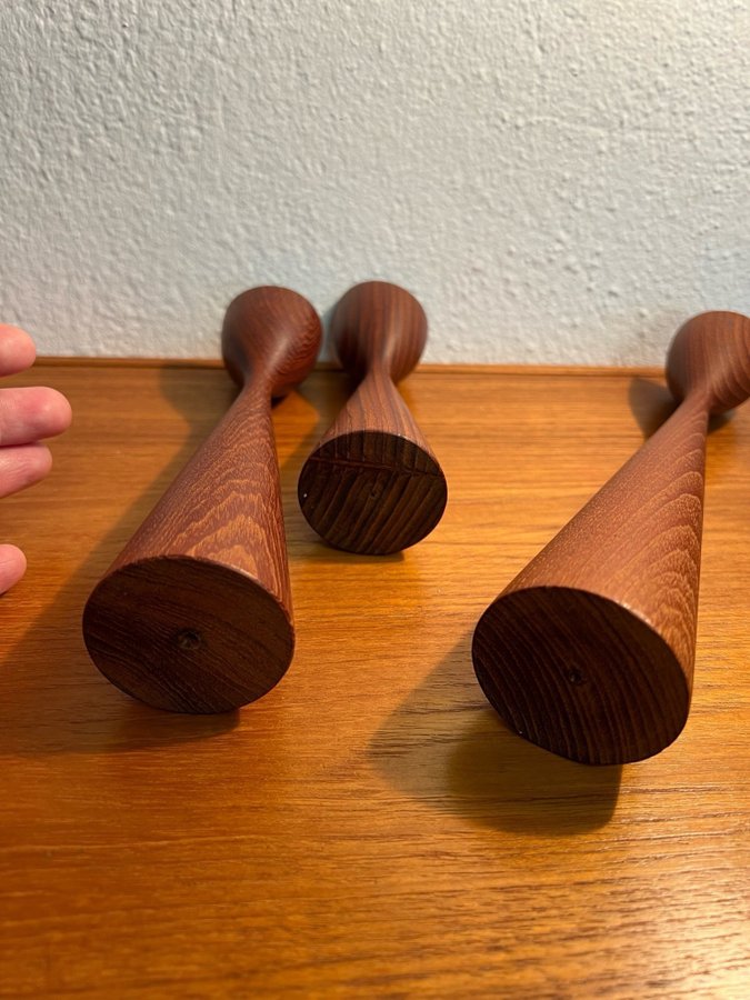 3 st snygg ljusstakar i teak, dansk design ?