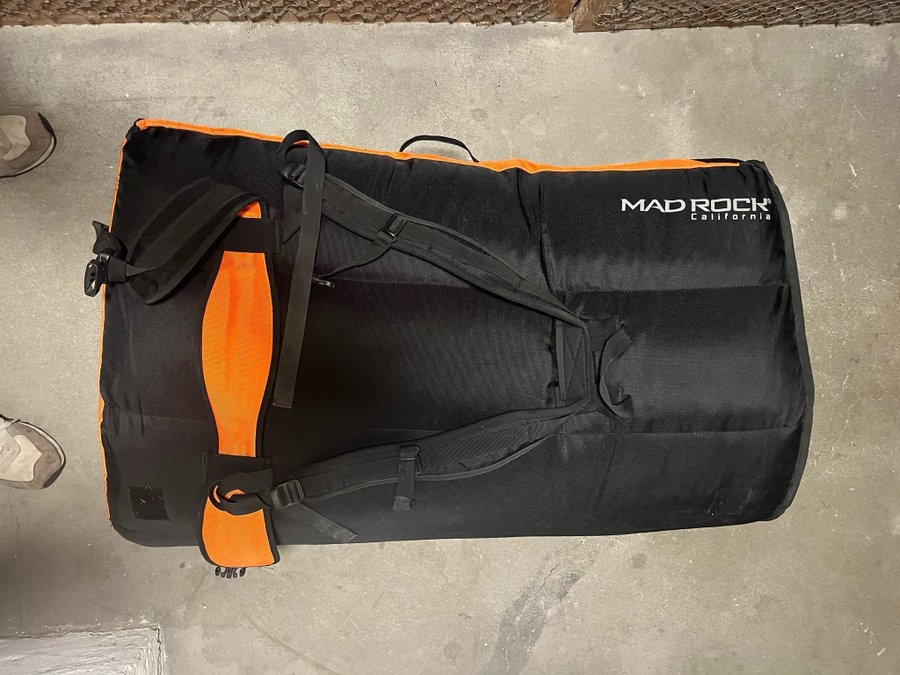 Mad Rock R3 crashpad bouldermatta