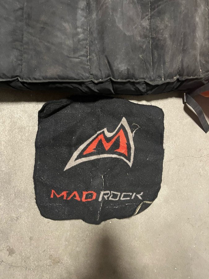 Mad Rock R3 crashpad bouldermatta