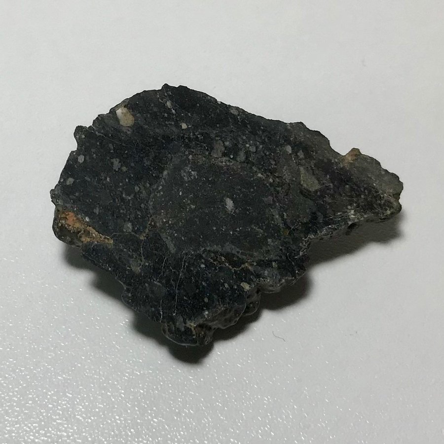 Månmeteorit - NWA 11788 - Lunar Feldspar Breccia - Ändskärning - 10g