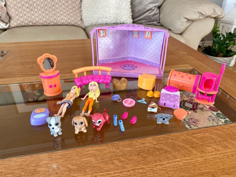 Polly pocket Pet house