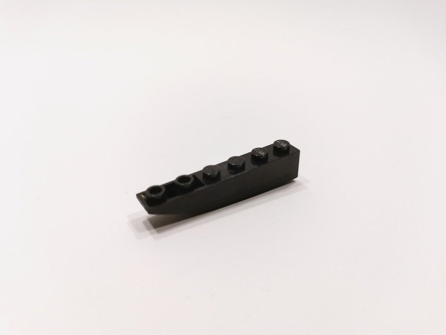 Lego - slope - curved - böjd - inverted - 6x1 - part 42023 - svart