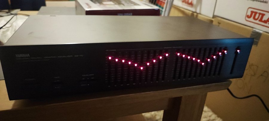 Yamaha Natural Sound Graphic Equalizer EQ-70