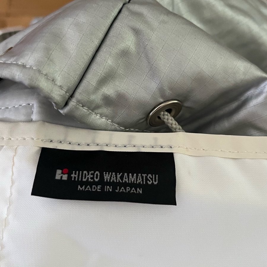 Hideo Wakamatsu silver ryggsäck