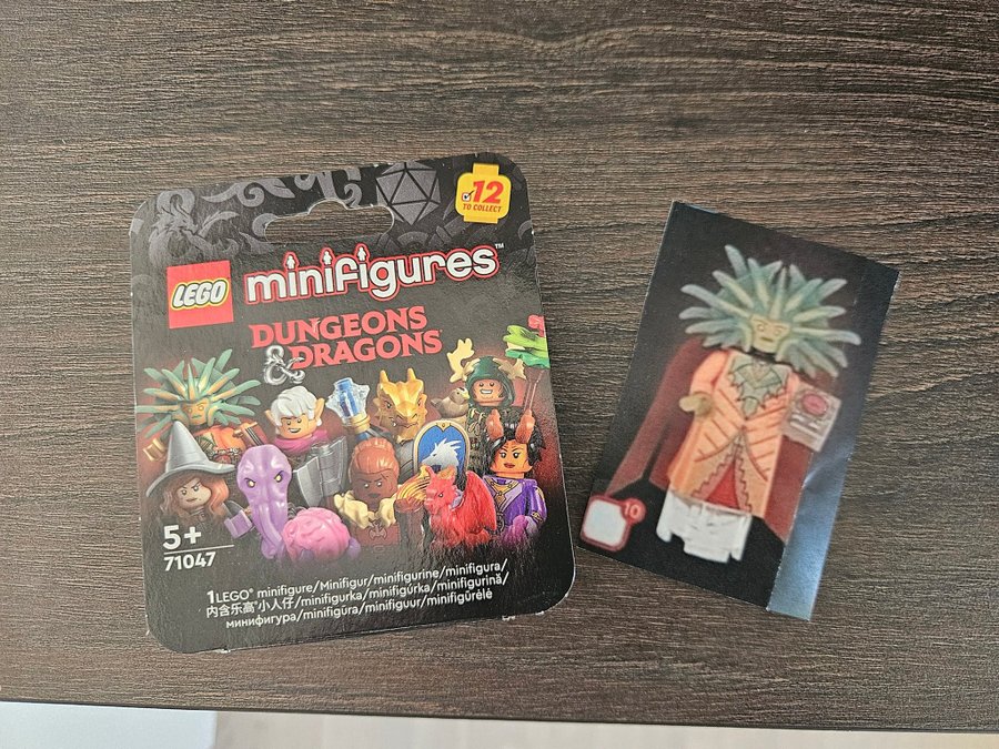 Lego Minifigures The Lady of Pain