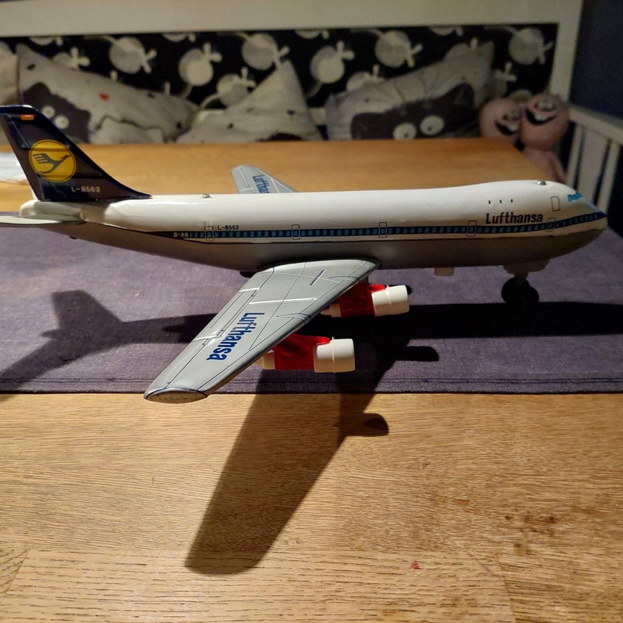 Boeing 747 Jumbo Jet - Lufthansa - Leksaksplan