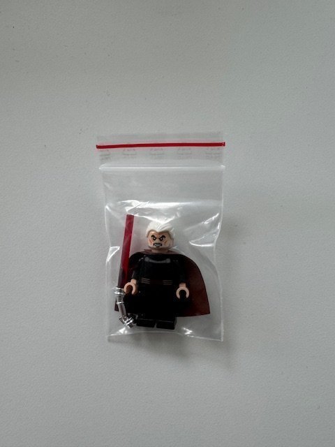 Lego Star Wars Minifigur Count Dokku från set 75017