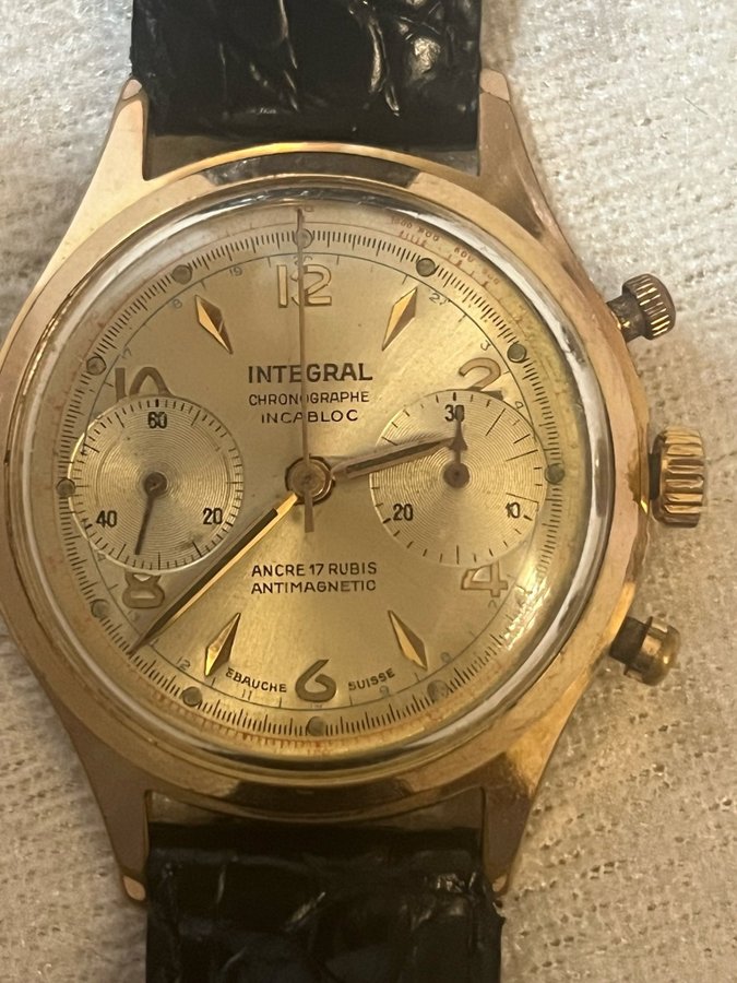 Integral Chronograph Incabloc