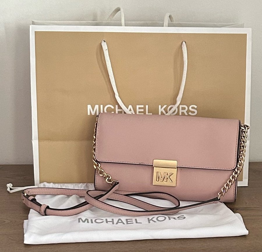 Michael Kors Mindy crossover bag