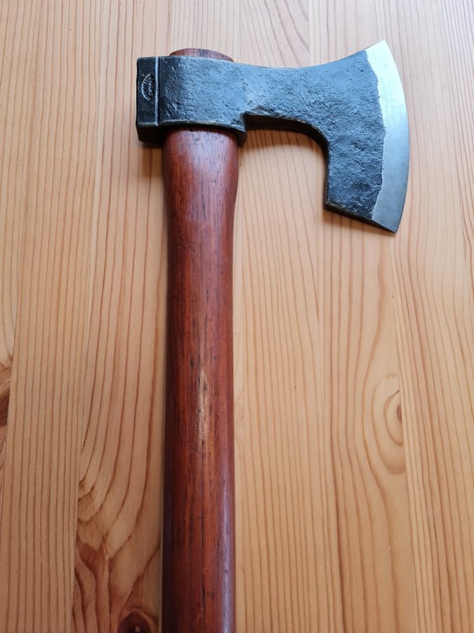 EXCLUSIVE GRÄNSFORS BEARDED AXE