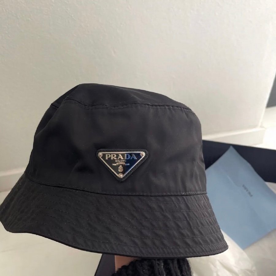 Prada hatt