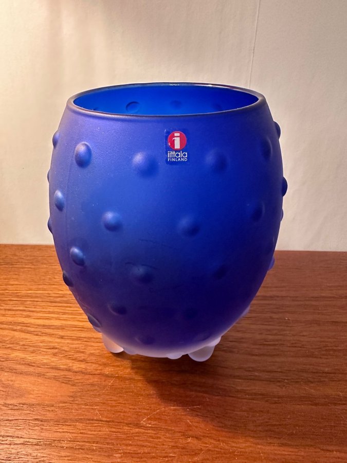 Iittala TIINA NORDSTRÖM vas Major. Vase, koboltblå, vintage, glaskonst