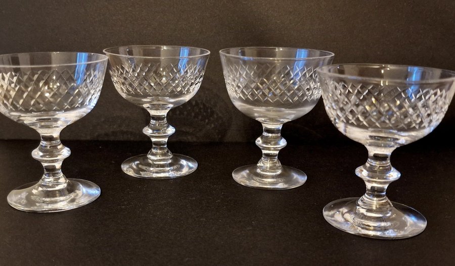 4 mini champagneglas Kristallglas Kosta Boda Diamant Vicke Lindstrand