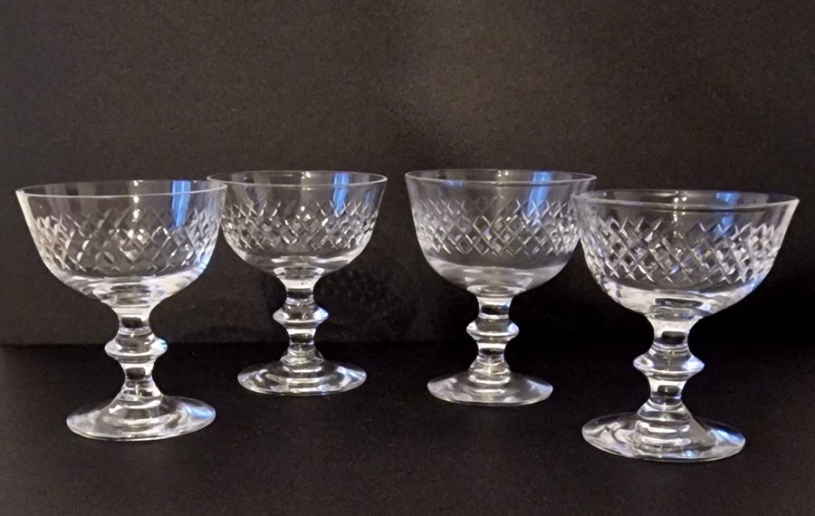 4 mini champagneglas Kristallglas Kosta Boda Diamant Vicke Lindstrand