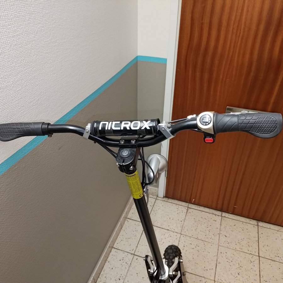 Elsparkcykel Microx 1600W