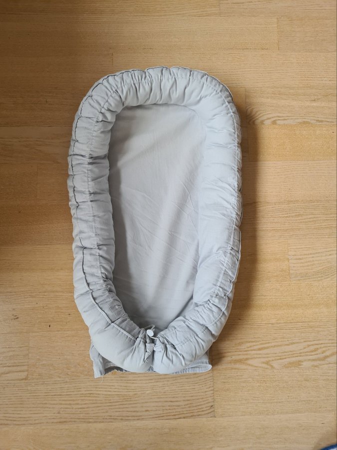 Babynest grå