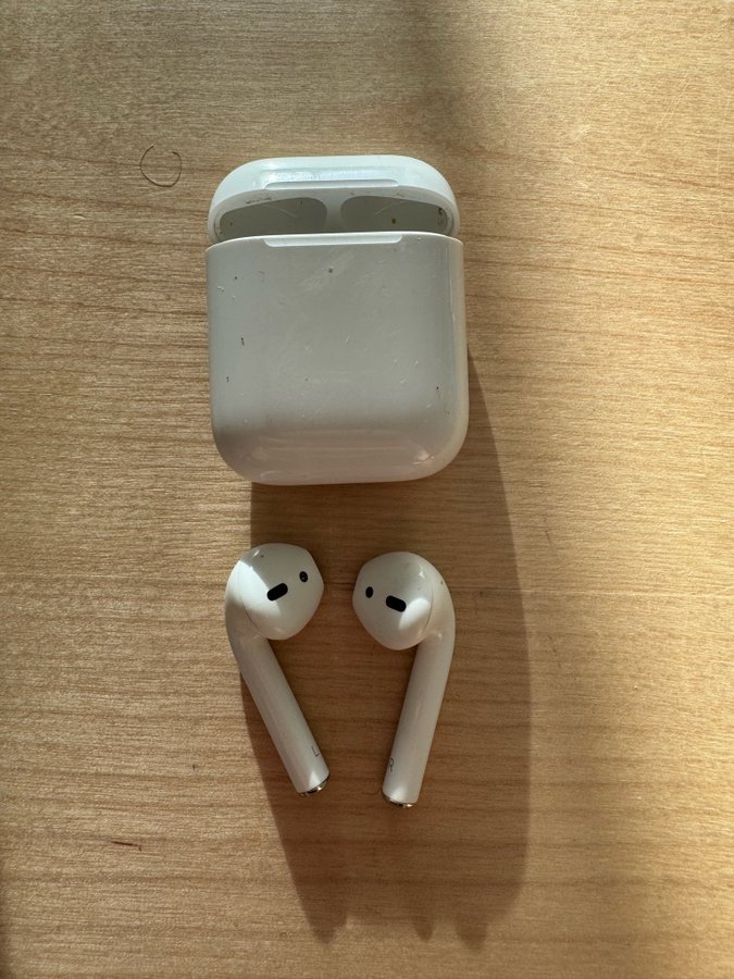 Apple AirPods 1:a generationen