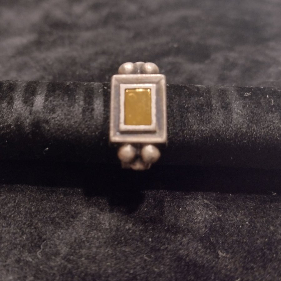 Ring vackert mönster från det prestigefyllda smyckesmärket DANON - Vintage