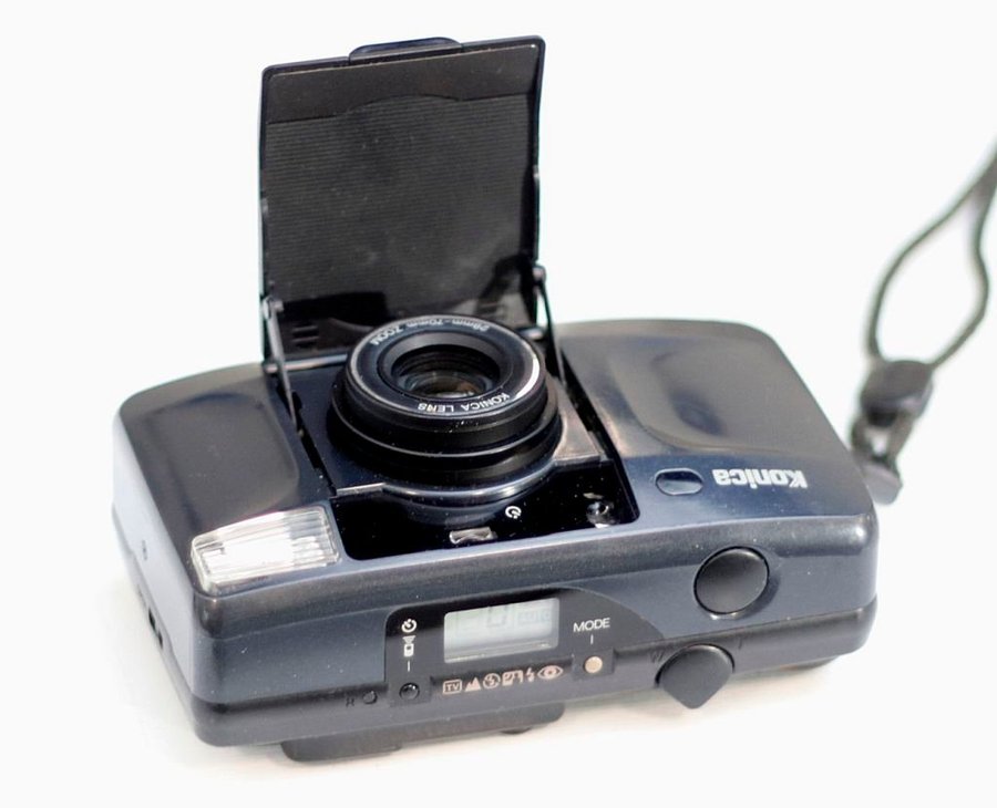 Liten analog kamera Konica Big mini Zoom TR BM-610Z