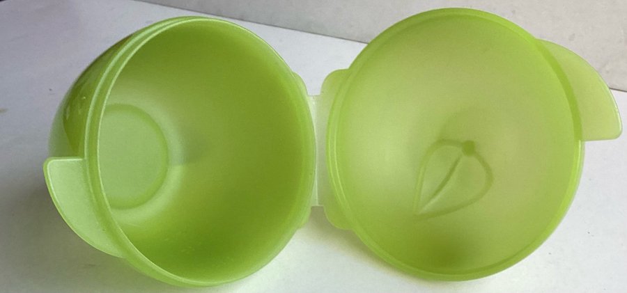 TUPPERWARE - Grön Burk ”ÄPPLE” - ÄPPELBURK