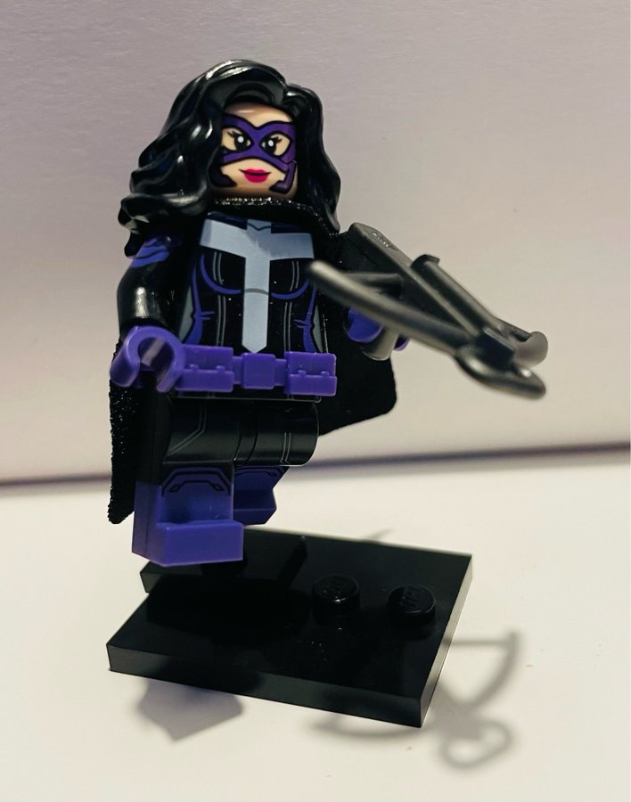 LEGO Minifigur - Serie DC - Huntress