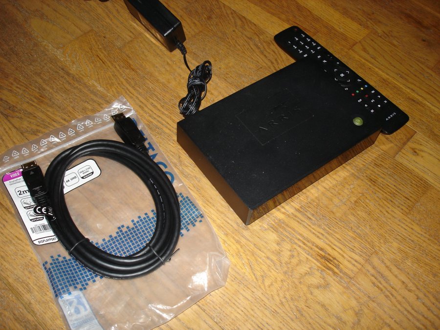 Arris VIP2853 tv box med Dvr module 500gb inspelningsbara Teliasonera