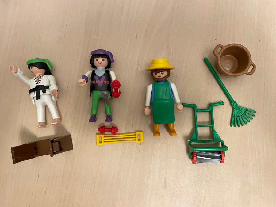 Playmobil 11 kompletta set + 1 extra hopplockat set