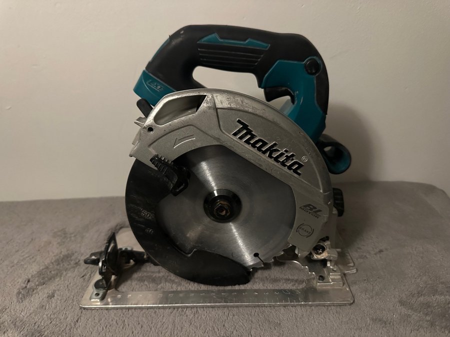 Makita DSH680 18V cirkelsåg