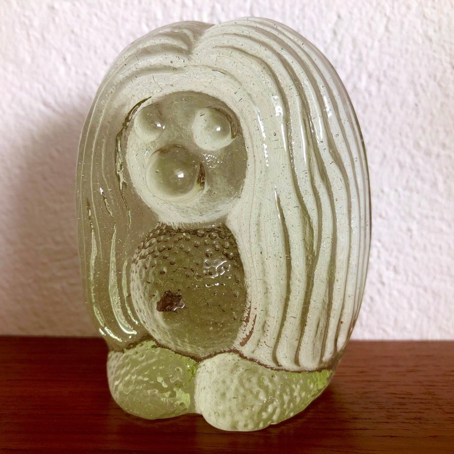 Ovanligt lime färgat grönt glastroll Bergdala glasbruk Retro troll Sweden rare