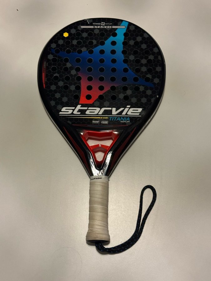 Starvie Titania padelracket