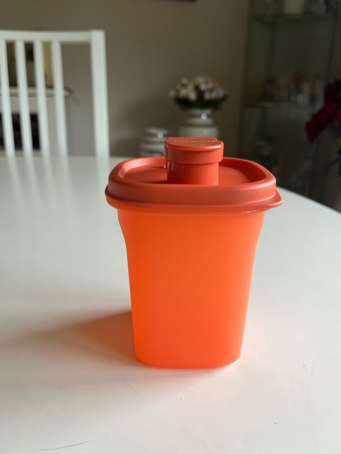 Tupperware nya slimeline mini kannor 35 dl