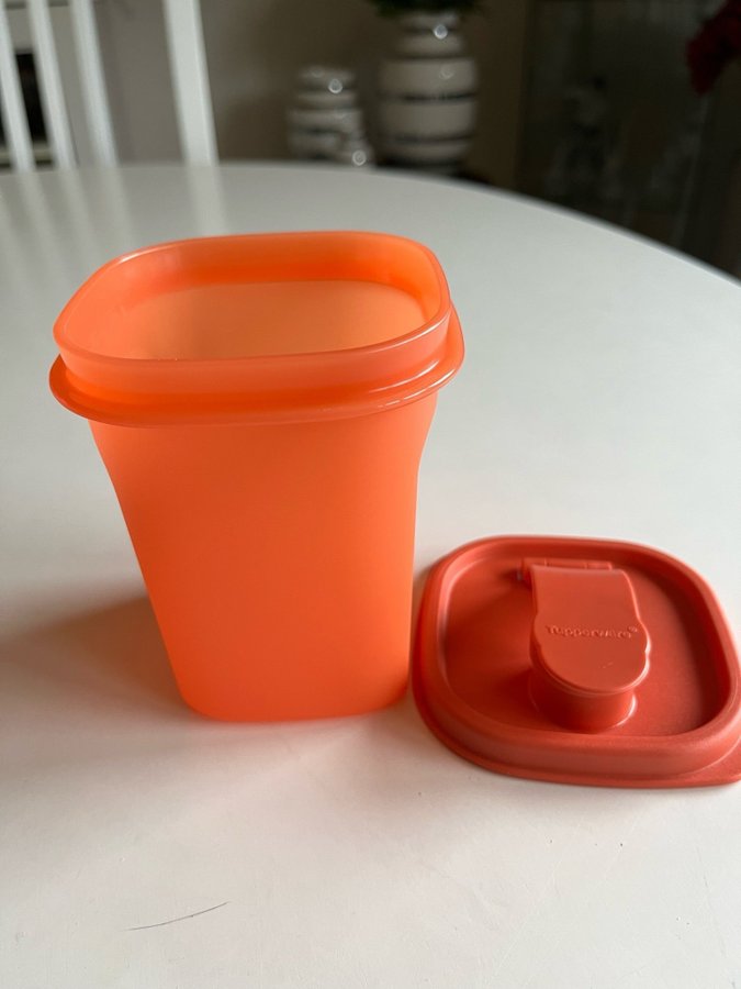 Tupperware nya slimeline mini kannor 35 dl