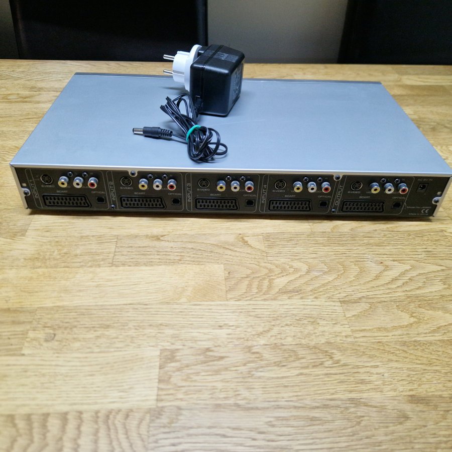 Joytech Av control center scart växel matrix switch JS 965 JS965