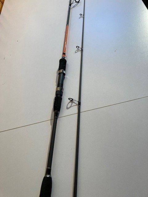 WINDBLADE SAIMINO KASTSPÖ CARBON 2,40 METER VÄGER 0,150 GRAM