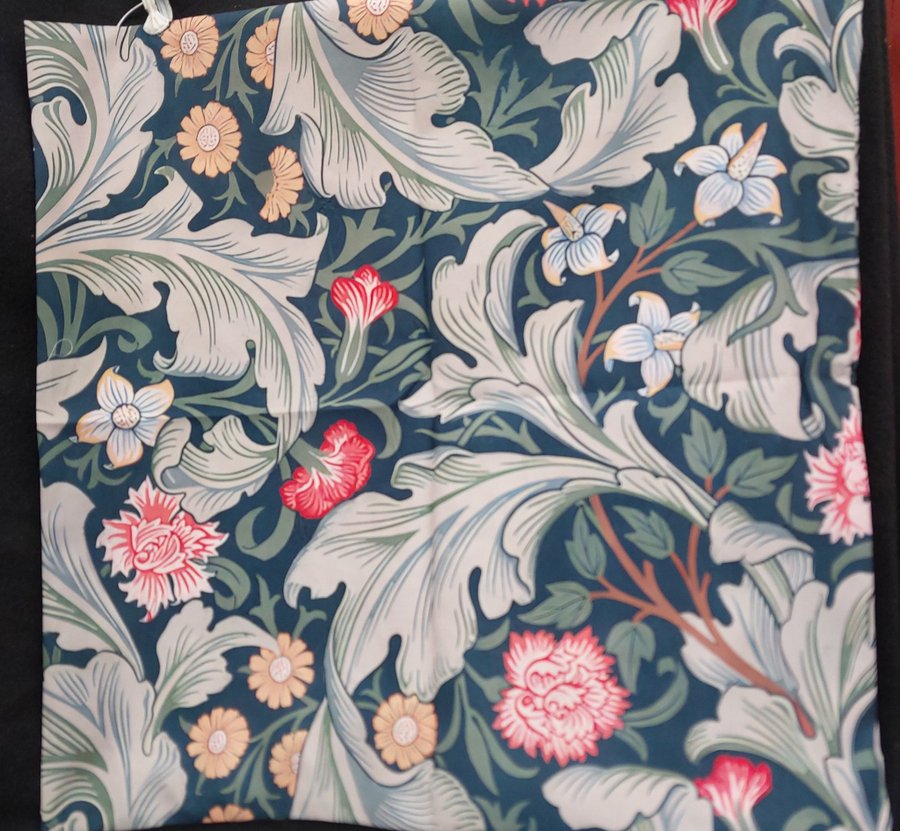 2 WILLIAM MORRIS Dubbelsidiga Kuddfodral vackra blommor örngott t