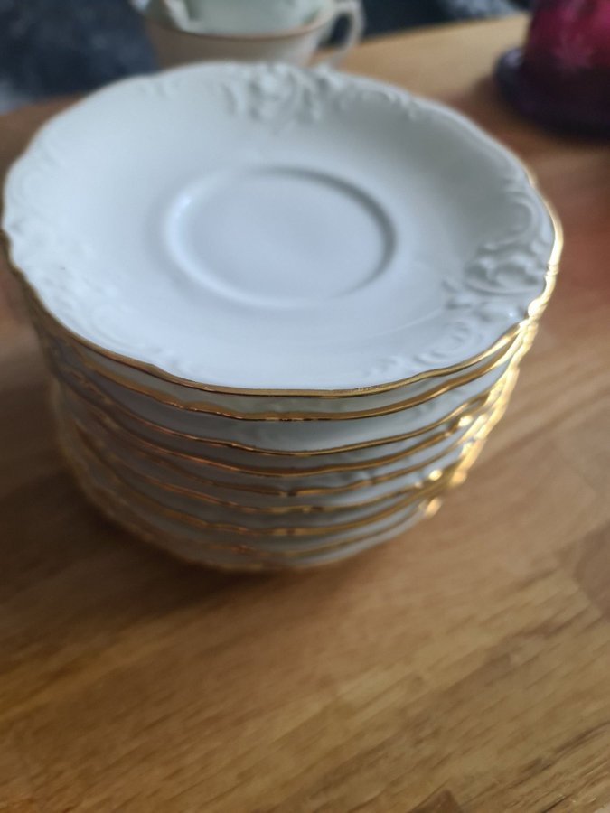 Mycket fin ! 12 st Vintage shabby chic kaffekoppar med fat guldkant polen SÖTA