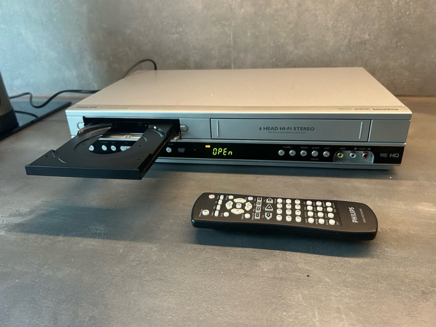 Philips DVD-VCR-spelare DVD3350V/01