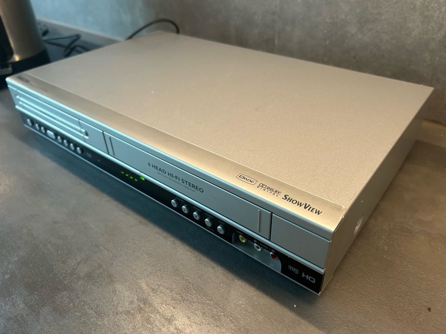 Philips DVD-VCR-spelare DVD3350V/01