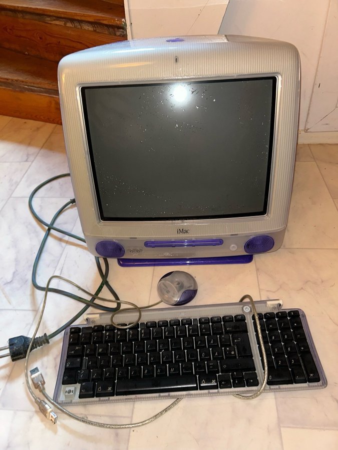 iMac G3 Blueberry