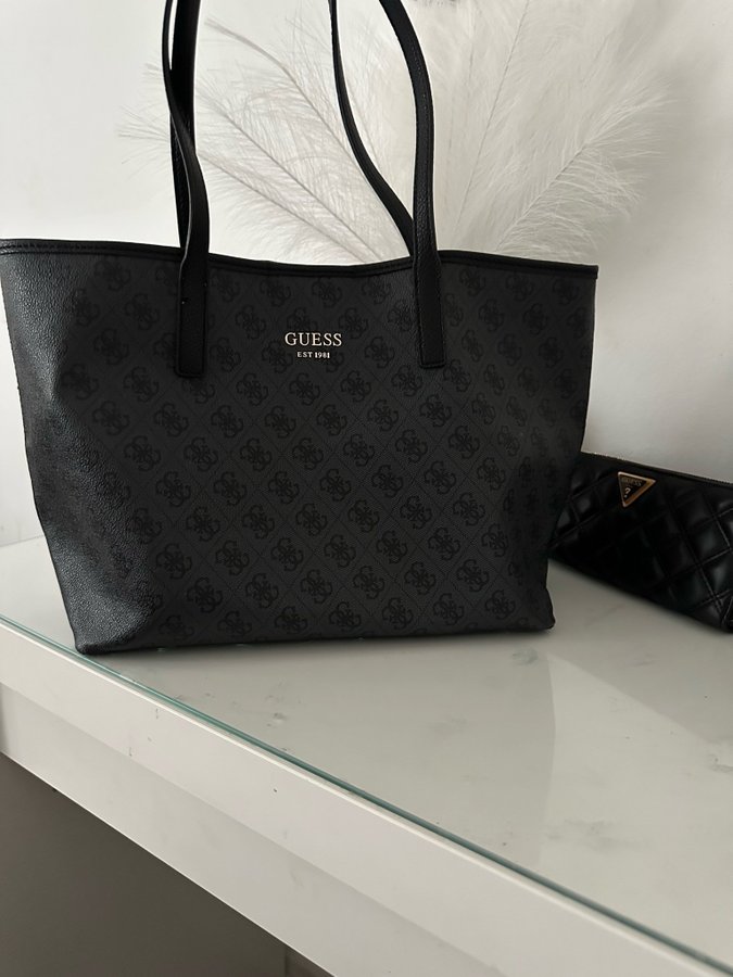 Guess bag