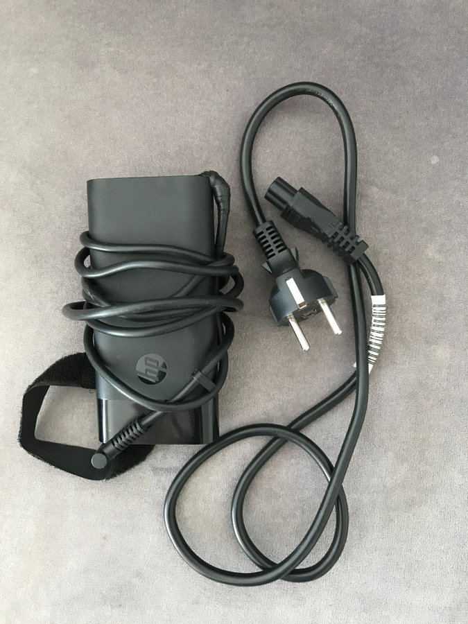 HP 150W Laptop Adapter