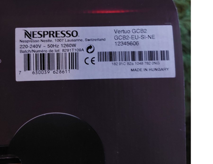 Nespresso Vertuo Plus GCB2 Silver Ny / Oanvänd