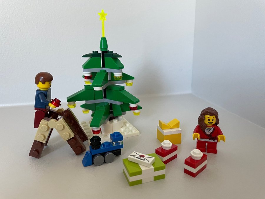 LEGO 40058 - Klä Julgranen - Decorating the Tree - Jul