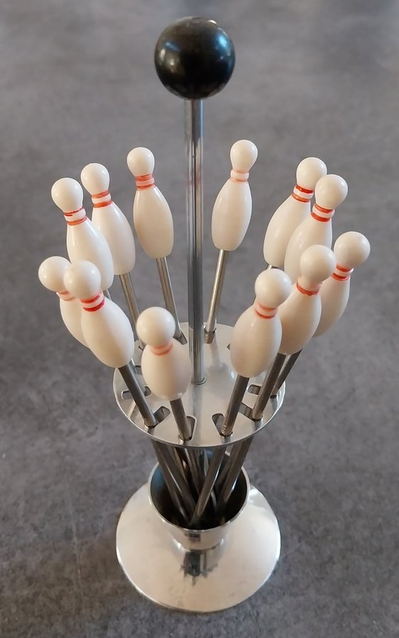 Bowling-inspirerade cocktailpinnar