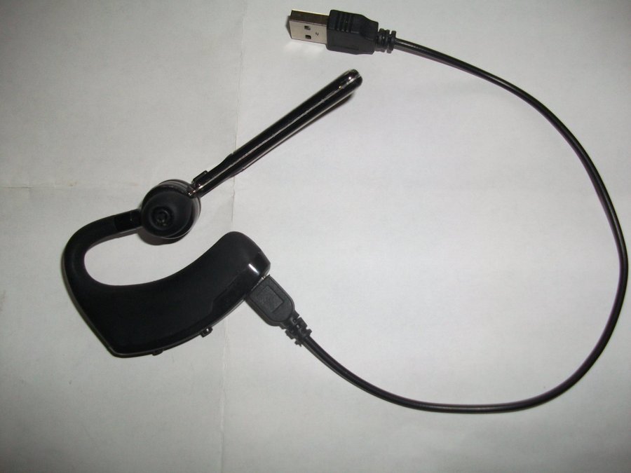 Svart Bluetooth Handsfree/ Headset V8