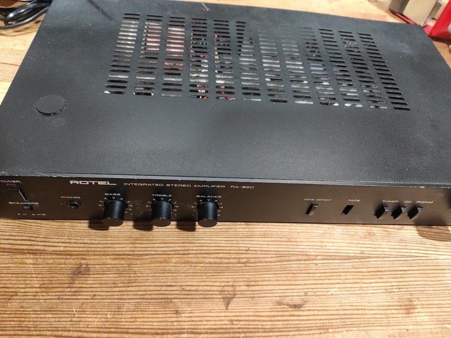 Rotel RA-820 Integrated Amplifier